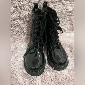 Black combat boots size 8
